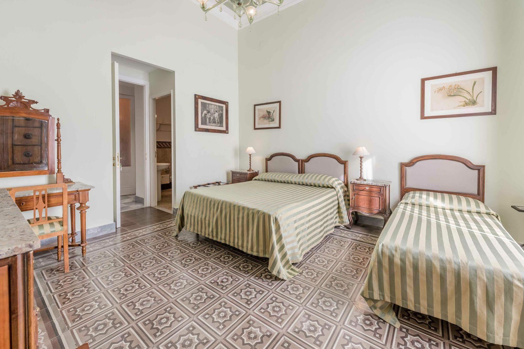 Palazzo Benso Acomodação com café da manhã Palermo Exterior foto