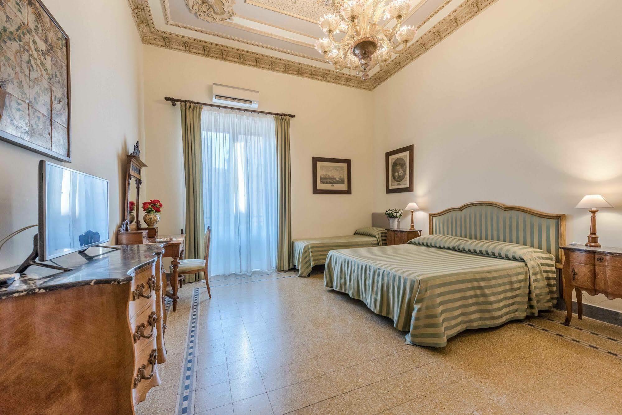 Palazzo Benso Acomodação com café da manhã Palermo Exterior foto