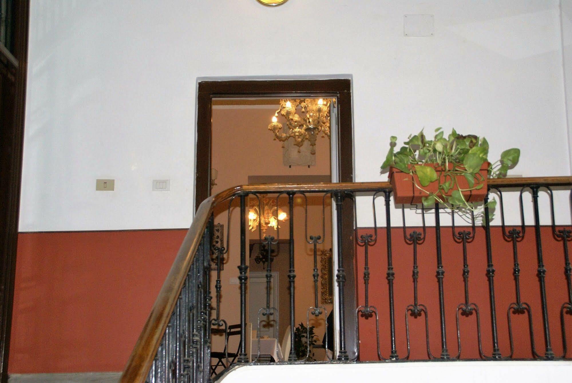 Palazzo Benso Acomodação com café da manhã Palermo Exterior foto